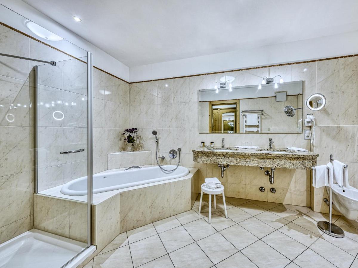 Hotel Traubenheim 티롤로 외부 사진