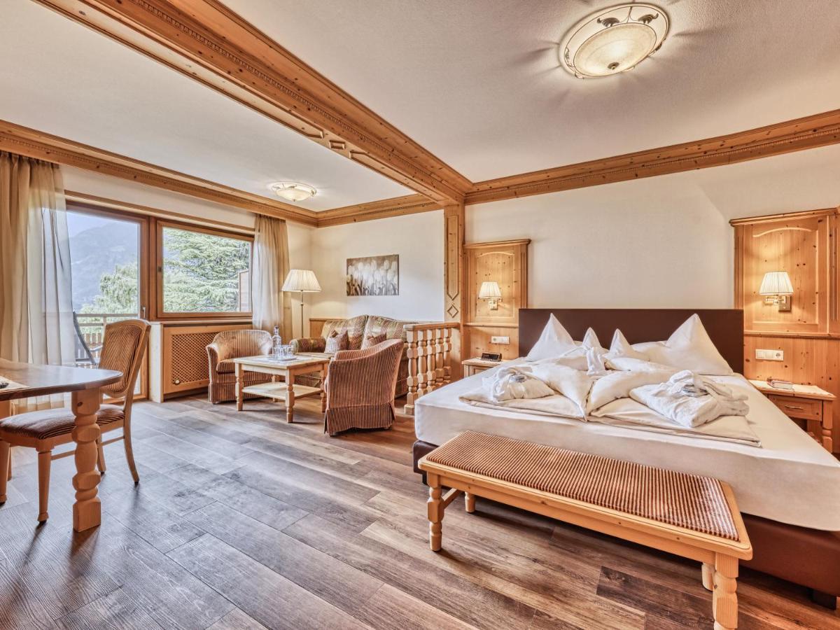 Hotel Traubenheim 티롤로 외부 사진